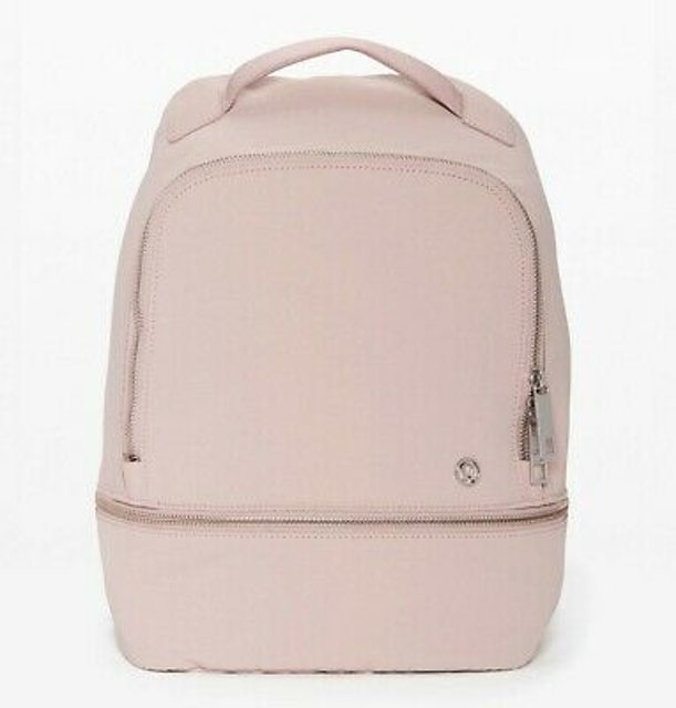 10 Best Backpacks for High School Girls in 2022 (The North Face, Lululemon, and More) 1