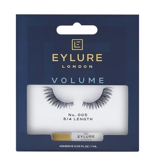 10 Best Fake Eyelashes in 2022 (Makeup Artist-Reviewed) 4