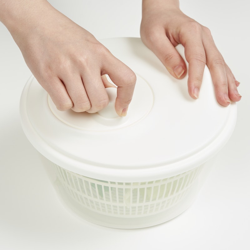 UPPFYLLD salad spinner 3