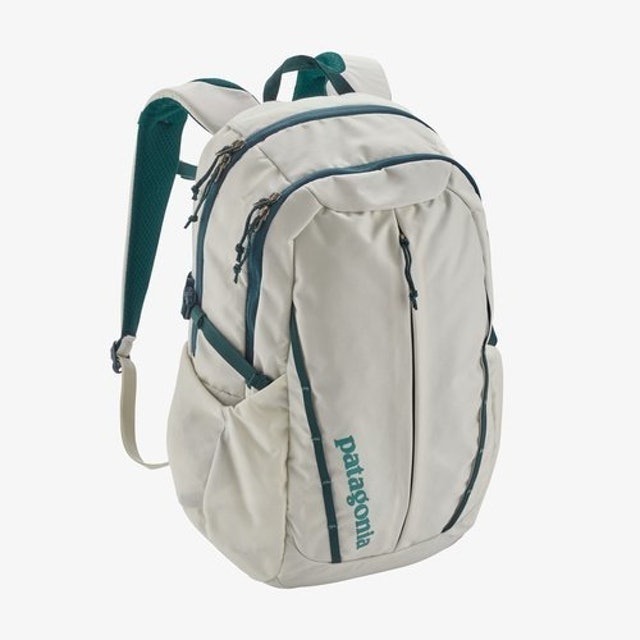 10 Best Backpacks for College Girls in 2022 (The North Face, Herschel, and More) 4