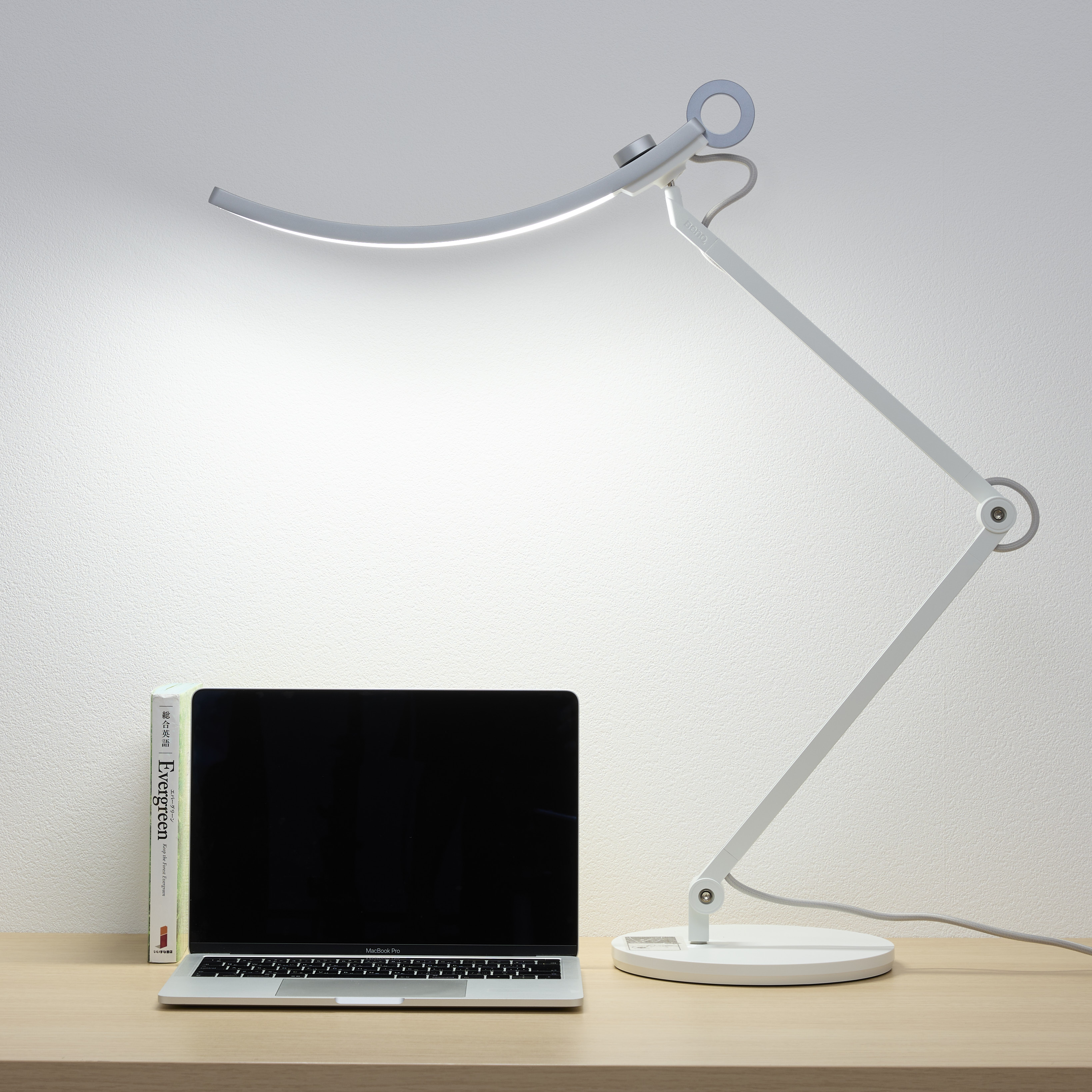 WiT e-Reading Desk Lamp 10