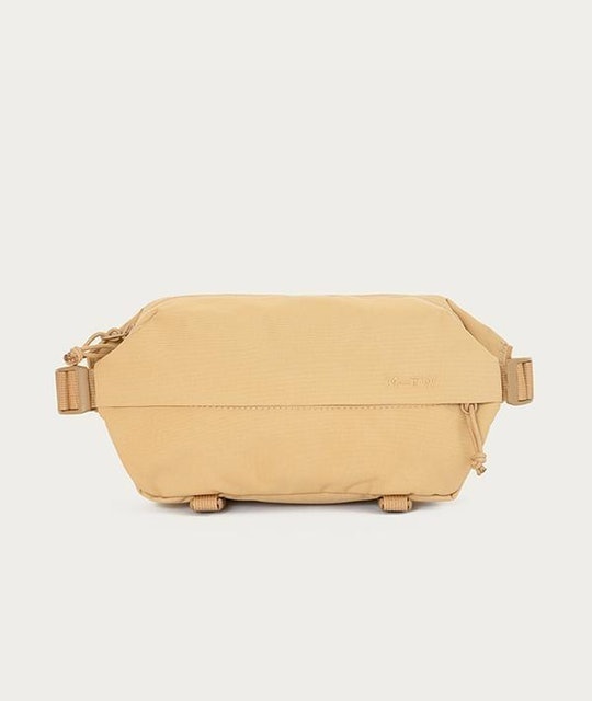 10 Best Fanny Packs for Travel in 2022 (Patagonia, Herschel, and More) 4