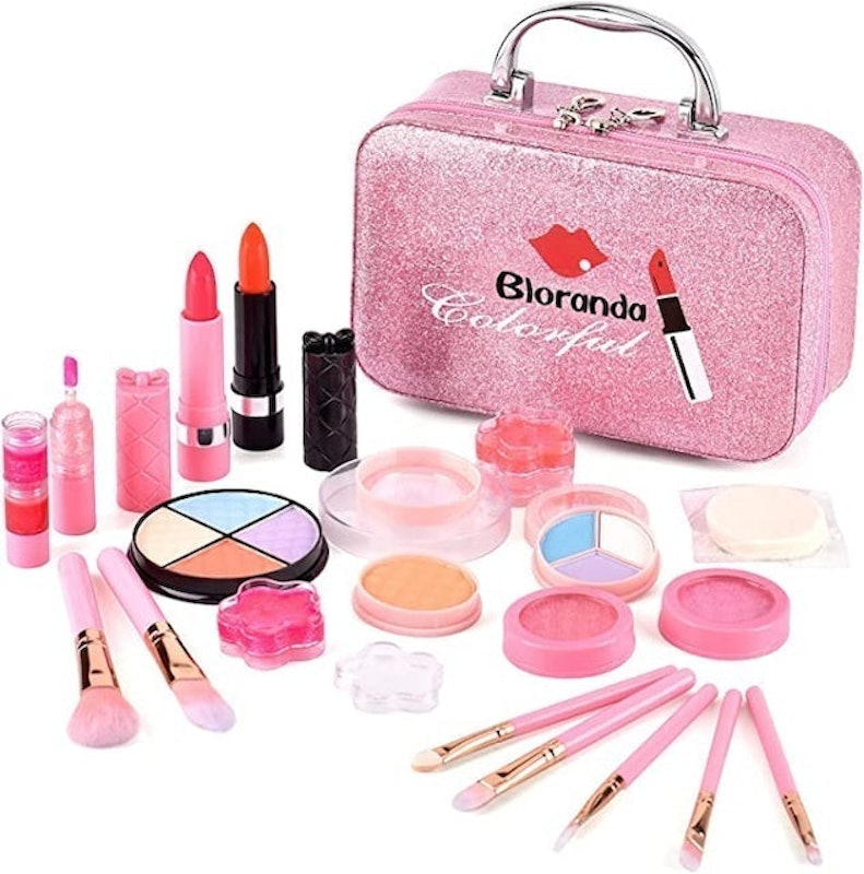 17 Best Makeup Sets And Toys For Kids In 2023, With Reviews