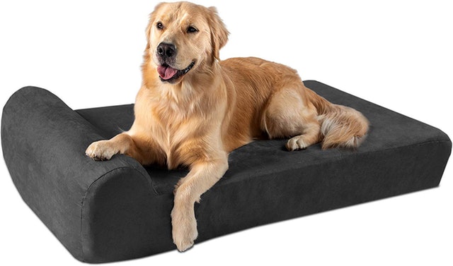 10 Best Dog Beds for Large Dogs in 2022 (PetFusion, Big Barker, and More) 1
