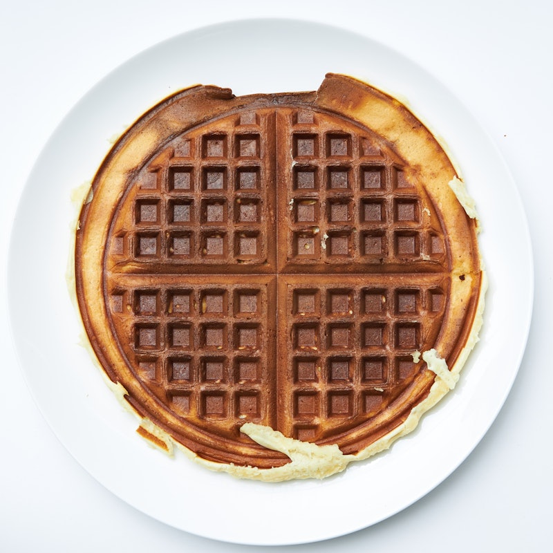 Classic Waffle Maker 7
