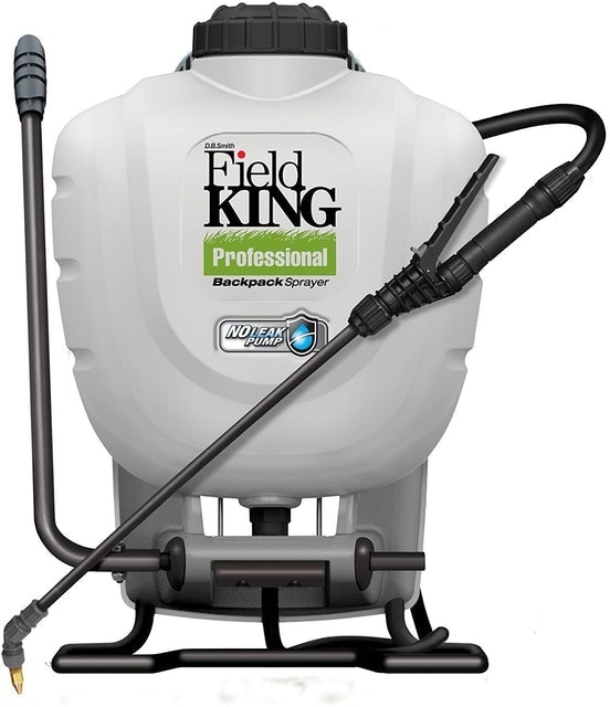 10 Best Garden Sprayers in 2022 (Master Gardener-Reviewed) 2