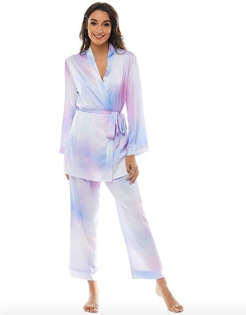 10 Best Women's Silk Pajama Sets in 2022 (Fishers Finery, Alexander Del Rossa, and More) 3