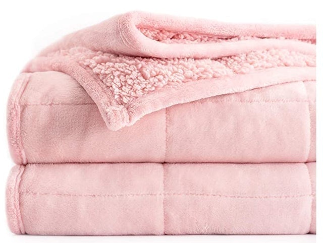 10 Best Weighted Blankets for Sleep in 2022 (YnM, LUNA, and More) 5