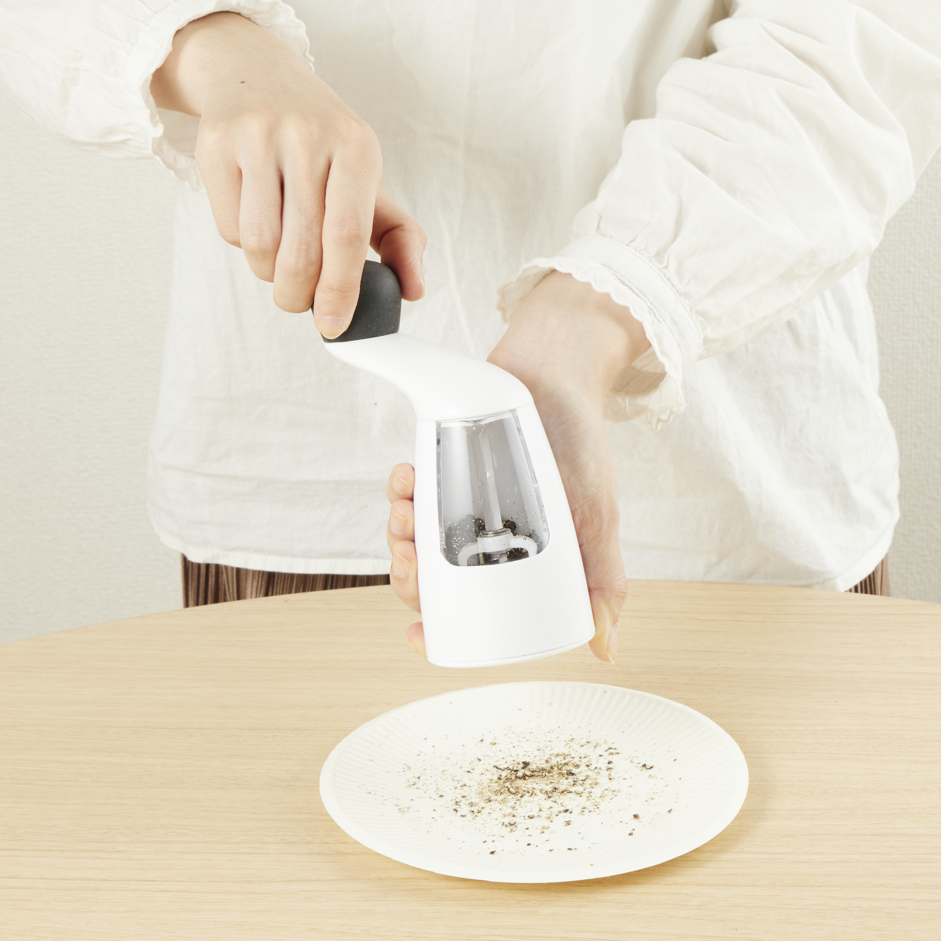 Good Grips Radial Grinder Pepper Mill 6
