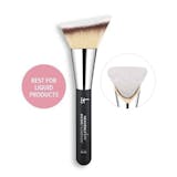 10 Best Foundation Brushes in 2022 (Makeup Artist-Reviewed) 4