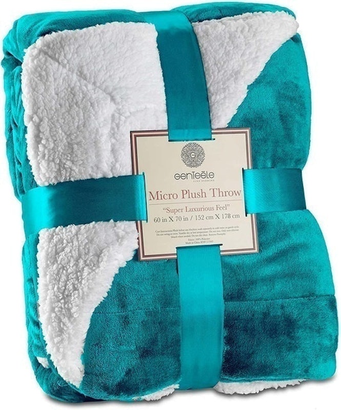 Sherpa Throw Blanket 1
