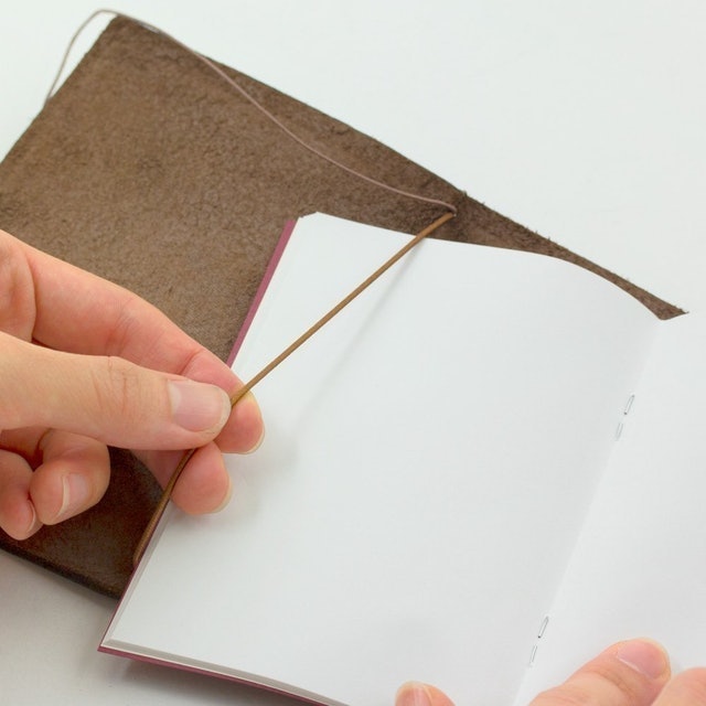 Midori Traveler’s Notebook Journal Passport Size 2