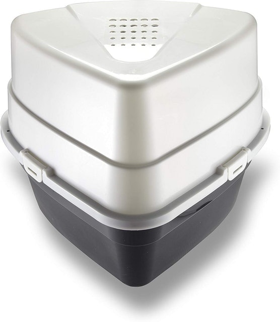 Advanced Hooded Corner Litter Box 3