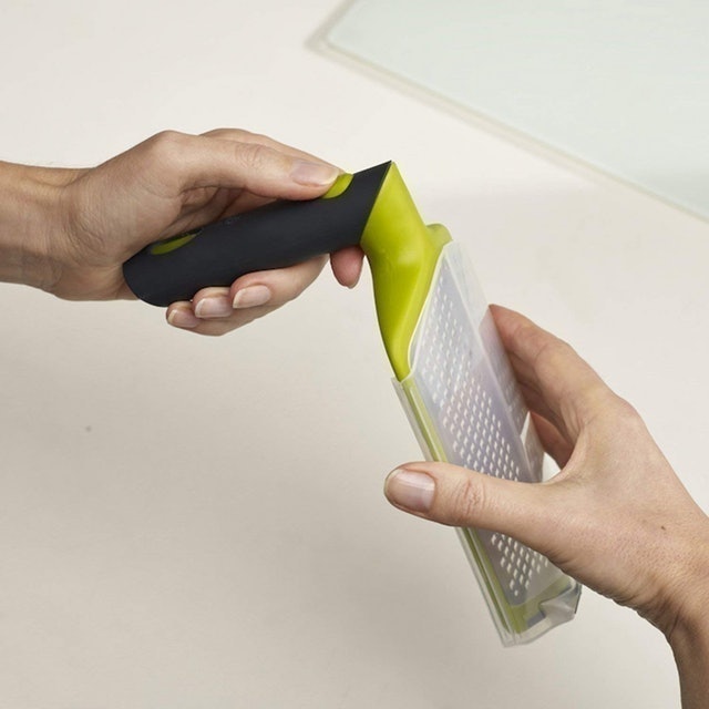 Twist Grater 2-in-1 Grater with Adjustable Handle 2