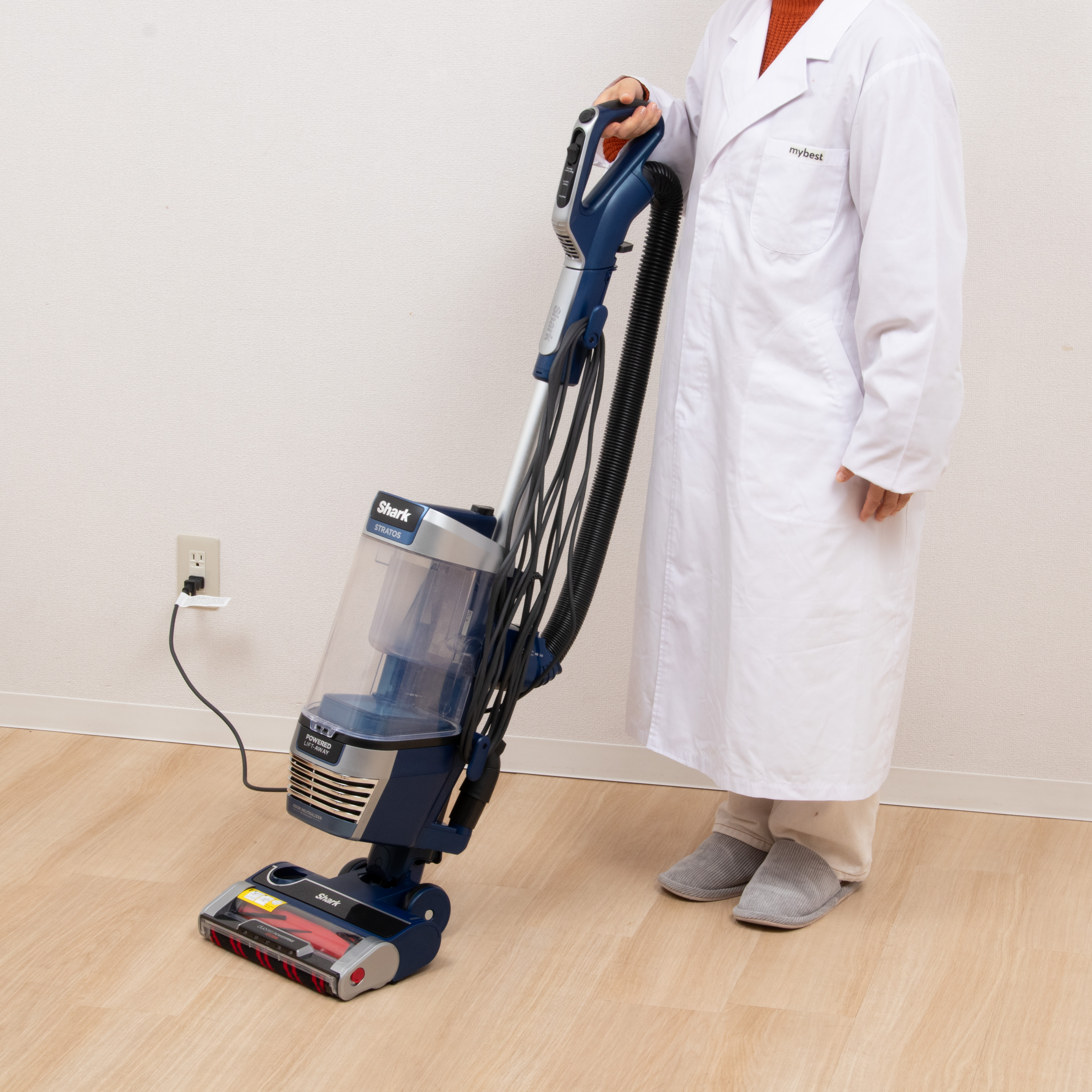 Stratos DuoClean Powered Lift-Away with Odor Neutralizer Upright Vacuum 11