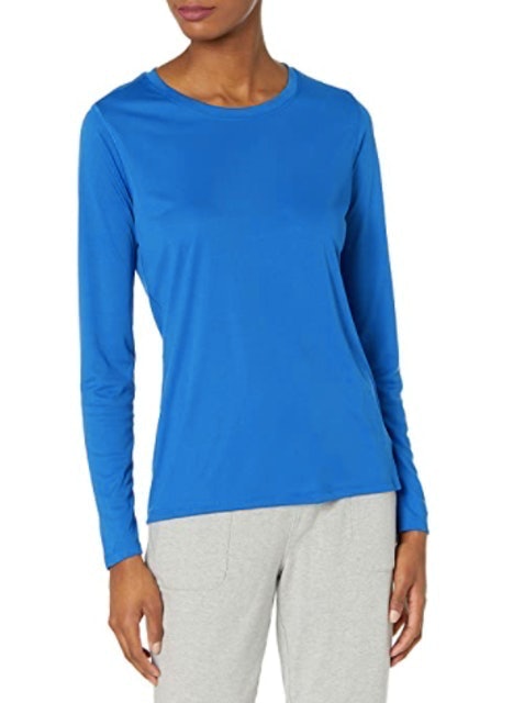 10 Best Women's Moisture-Wicking Shirts in 2022 (Lululemon, Baleaf, and More) 4