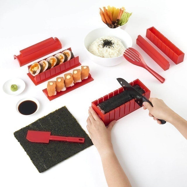 10 Best Sushi Making Kits in 2022 (Bambooworx, Aya, and more) 2