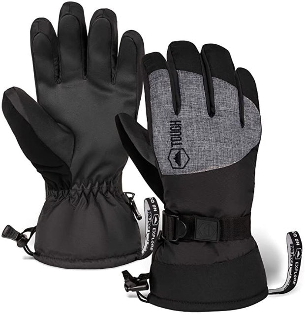10 Best Men's Snowboard Gloves in 2022 (Hestra and More) 2