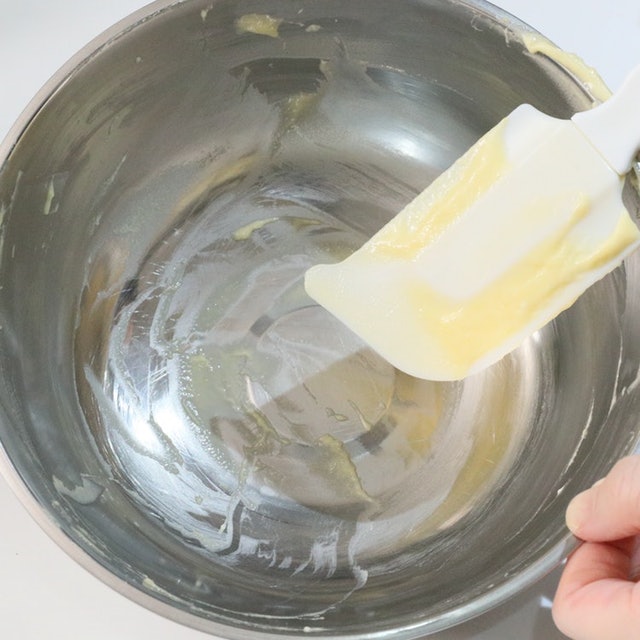 Pastry and Cake Batter Cleaner 5