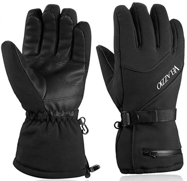 10 Best Men's Snowboard Gloves in 2022 (Hestra and More) 5