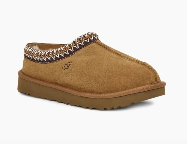 10 Best Women's Indoor Slippers in 2022 (UGG, Acorn, and More) 1