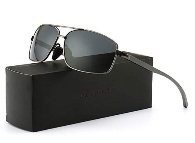 10 Best Aviator Sunglasses for Men in 2022 (Ray-Ban, Versace, and More) 1