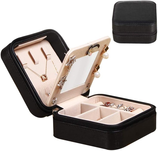 Small Portable Jewelry Box 1