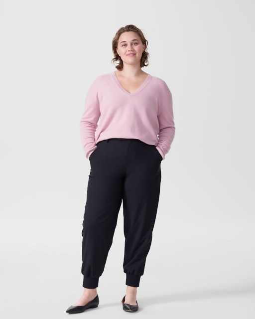 10 Best Women's V-Neck Sweaters in 2022 (Everlane, Free People, and More) 4