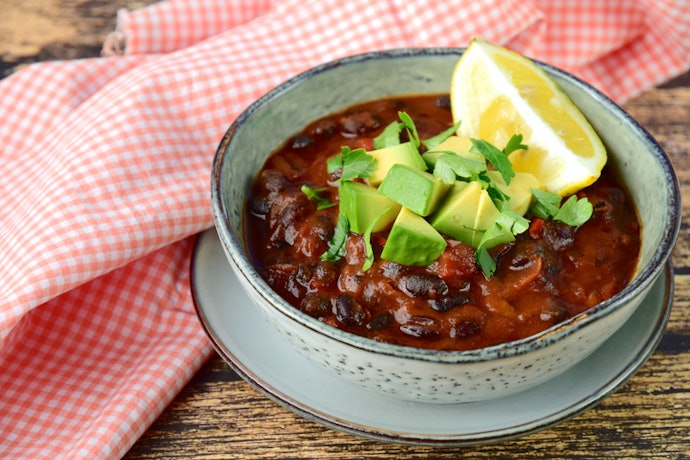 For Healthy Vegan Chili, Check for Organic and Low-Sodium Options