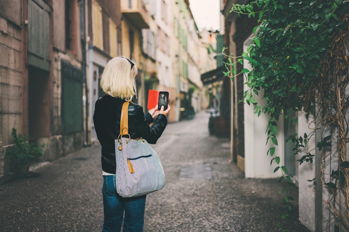 To Stay Organized, Choose a Bag With Pockets and Compartments