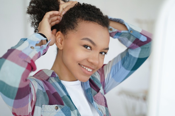 Select Hair Ties With Smooth Edges and No Metal Parts for Comfortable Wear