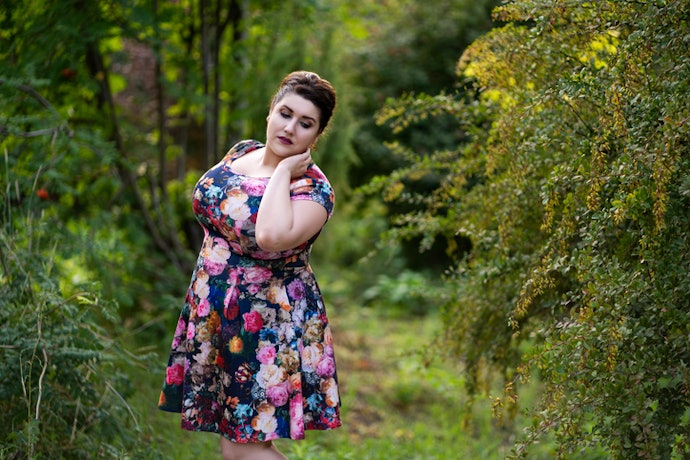 Select Floral Dresses That Offer a Wide Range of Sizes for an Inclusive Fit