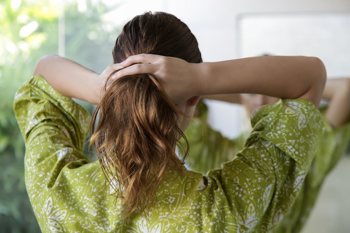 For Oily Hair, Look for Glycerin in Your Hydrating Shampoo and Conditioner