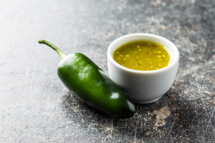 Choose Artisan and Small-Batch Sauces for Craftsmanship and Unique Flavors