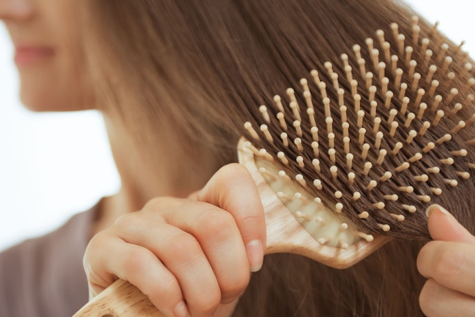 For Fine Hair, Look for Hyaluronic Acid or Aloe Vera