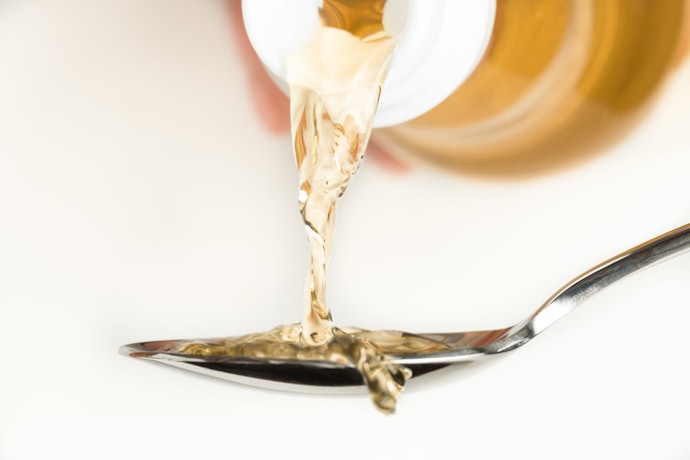 Choose an Organic or Non-GMO Rice Vinegar for a Cleaner Option