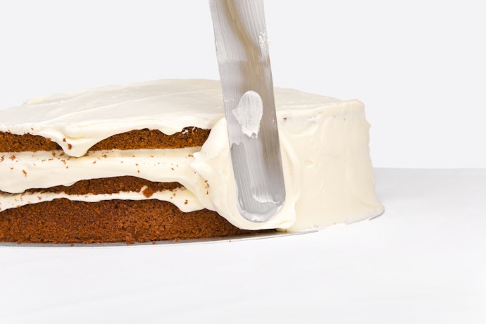 Look for Useful Tools Like Levelers to Make Decorating Easier