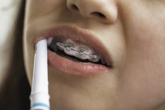 To Enhance Cleaning Efficiency, Choose Electric Toothbrushes
