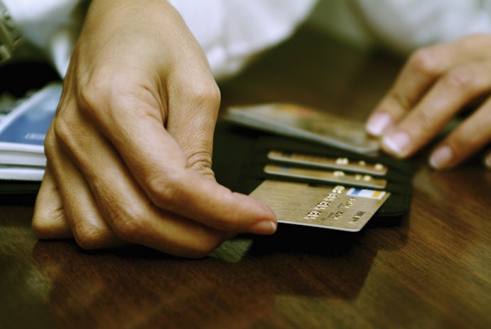 Choose a Wallet With Easily Accessible Card Slots