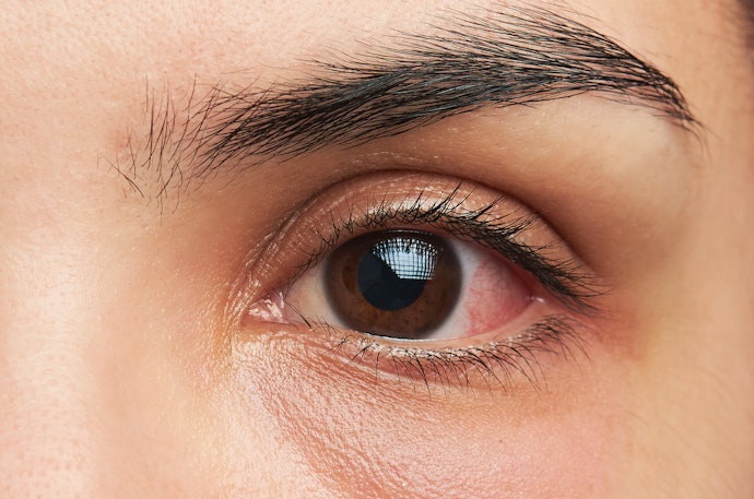 Avoid Harmful Chemicals for Sensitive Eyes and Skin