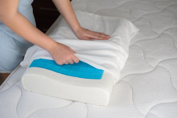 Prioritize Machine-Washable Pillow Covers for Easy Cleaning