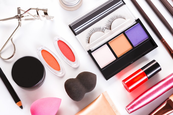 Oil-Based Wipes for Waterproof Makeup, Water-Based for Light Makeup