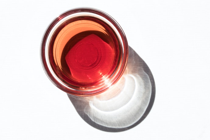 Inexpensive Red Wine Vinegar Offers Natural Household Solutions from Fly Traps to Deodorizers