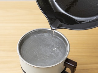 Ease of Pouring
