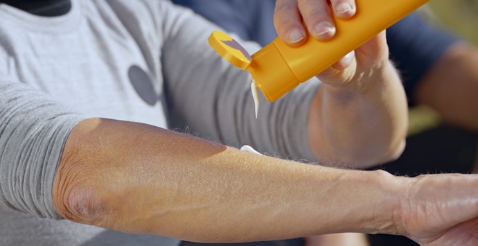 Skip the Sprays; Lotion-Type Sunscreens Offer Better Coverage