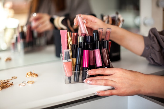 Opt for Vertical Lipstick Organizers for Space Efficiency