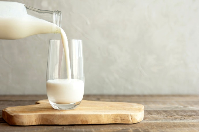 Choose Plain Kefir for a Healthier Option Without Additives