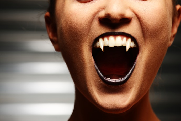 Standard Size Fangs Are More Noticeable