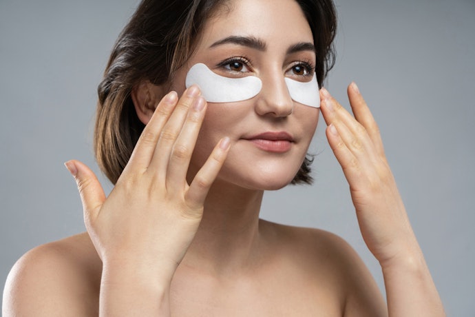 Look for Vitamin C to Brighten Dark Circles
