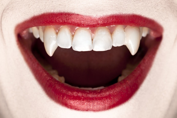 Vampire Fang Caps Are Realistic